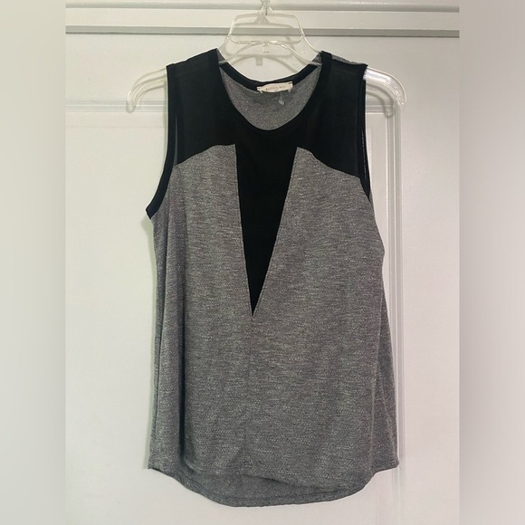 Sophie Rue Sleeveless Blouse - Picture 3 of 7